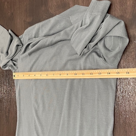 Max Studio 100% Extra Fine Merino Wool Sweater - Picture 6 of 9